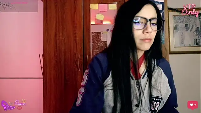 LauGrayJ online show from 02-15-26, 08:35