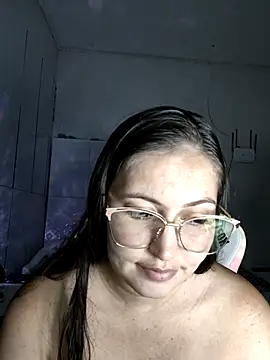 Snapshot of dani123unica chatting on 09-17-25, 04:19 dani123unica online show from 09-17-25, 04:19