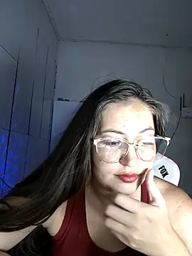 Snapshot of dani123unica chatting on 09-19-25, 10:38 dani123unica online show from 09-19-25, 10:38