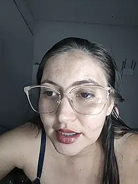 Snapshot of dani123unica chatting on 10-23-25, 04:39 dani123unica online show from 10-23-25, 04:39