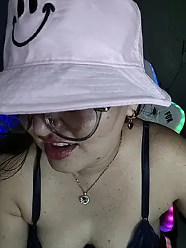 Snapshot of dani123unica chatting on 06-15-26, 10:34 dani123unica online show from 06-15-26, 10:34