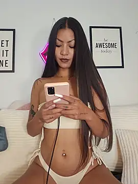 Snapshot of xKimRose chatting on 07-26-26, 10:44 xKimRose online show from 07-26-26, 10:44