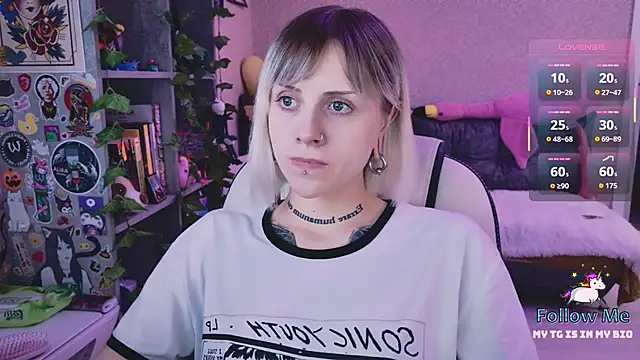 NaniMoore online show from 04-11-26, 08:02