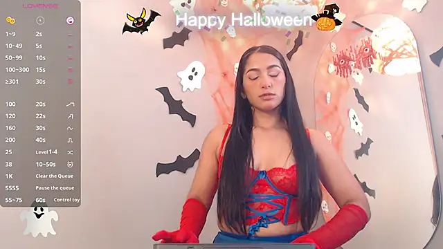 Thayssa ross online show from 10-31-25, 12:39