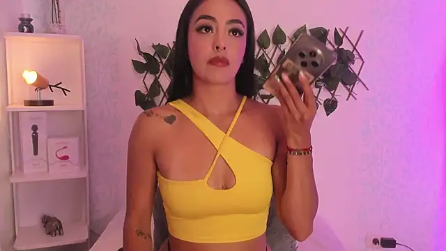 Snapshot of Eva_ritz chatting on 03-24-26, 10:15 Eva ritz online show from 03-24-26, 10:15
