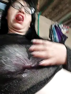 clarita 01 online show from 10-17-25, 10:51