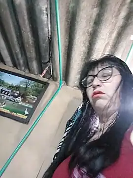 clarita 01 online show from 10-20-25, 11:32