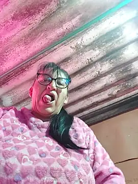 clarita 01 online show from 11-08-25, 11:21