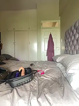 Indianbutter11 online show from 02-23-25, 07:33