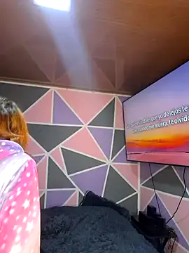 Snapshot of Emmily_Walker chatting on 11-26-25, 03:35 Emmily Walker online show from 11-26-25, 03:35