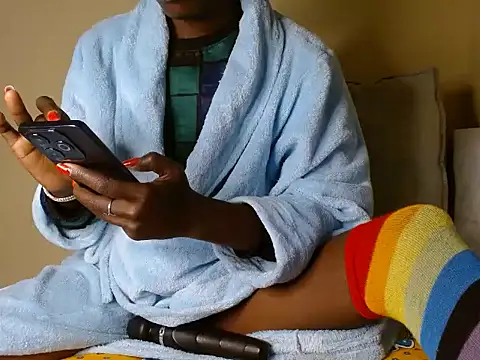 Snapshot of lavishh_linds chatting on 02-15-25, 03:52 lavishh linds online show from 02-15-25, 03:52