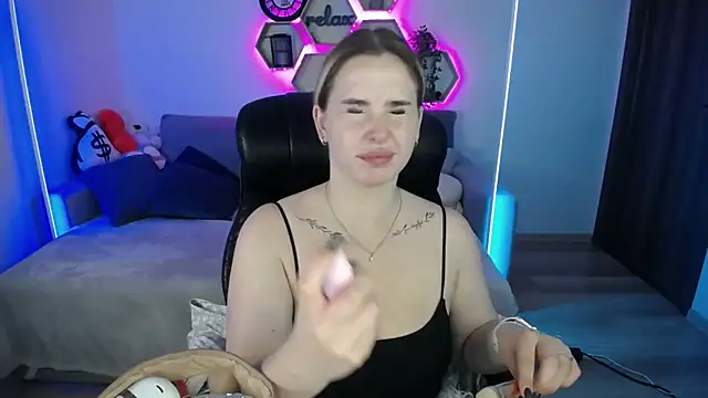 SabrinViolet online show from 09-14-25, 08:02