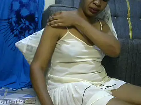 Snapshot of Sexy_Kezzy chatting on 03-11-25, 11:04 Sexy Kezzy online show from 03-11-25, 11:04