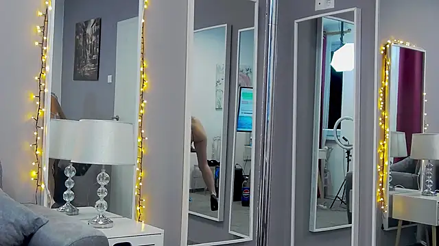 AnneHove online show from 01-21-25, 09:57