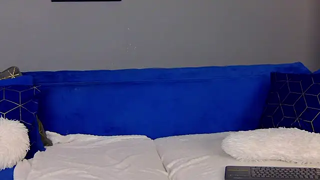 Snapshot of AnneHove chatting on 05-23-26, 12:49 AnneHove online show from 05-23-26, 12:49