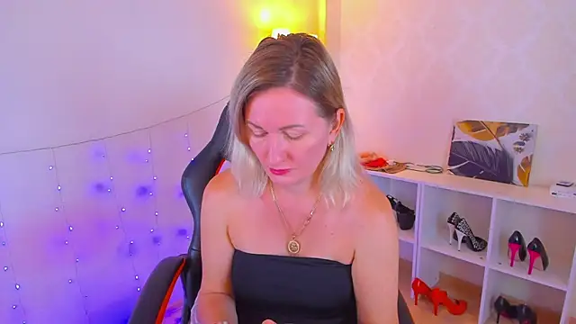 AriFleow online show from 09-23-25, 11:46