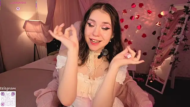 lilly Cherry  online show from 07-03-26, 11:27