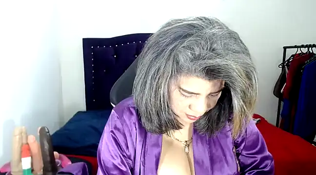 vikyadams online show from 03-18-25, 01:20