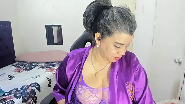 vikyadams online show from 02-13-26, 07:48