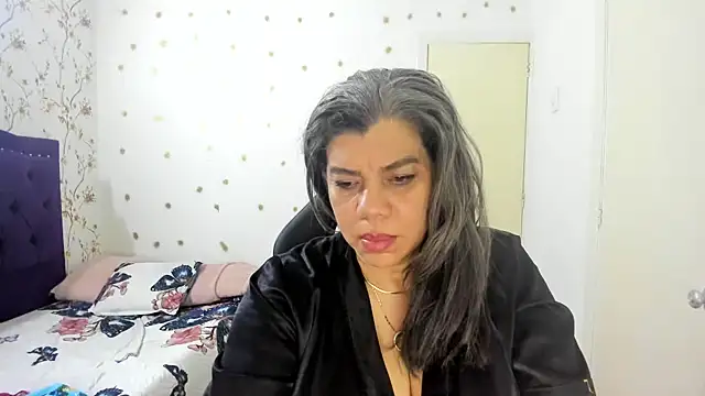 vikyadams online show from 05-25-26, 05:24