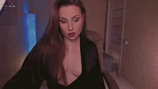 Snapshot of Eesmaaarrr chatting on 12-20-25, 11:34 Eesmaaarrr online show from 12-20-25, 11:34