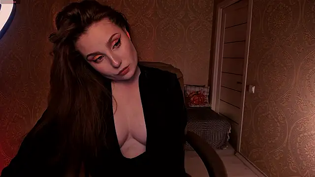 Snapshot of Eesmaaarrr chatting on 02-19-26, 11:45 Eesmaaarrr online show from 02-19-26, 11:45