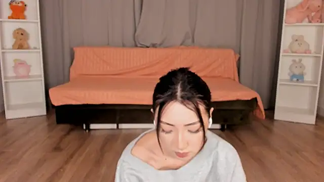 tinki winkii online show from 11-18-25, 04:39