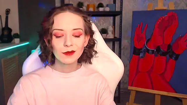 FascinatingEyess online show from 11-17-25, 09:20