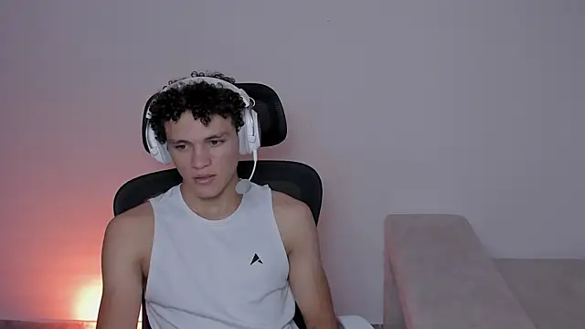 laurent nova online show from 09-08-25, 06:18