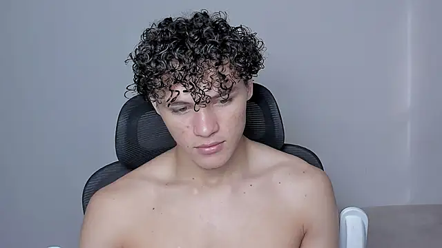 laurent nova online show from 10-25-25, 06:46