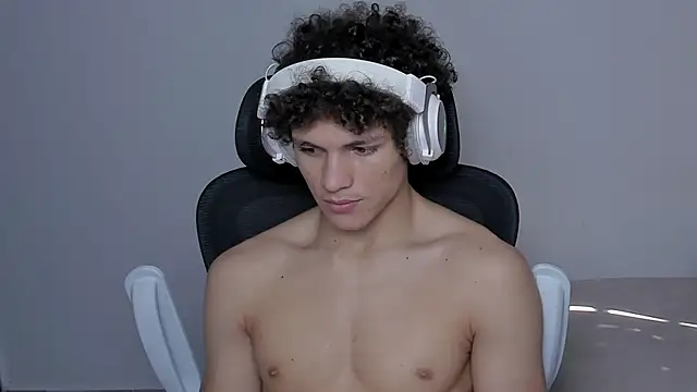 laurent nova online show from 11-06-25, 05:47