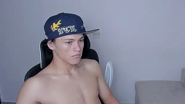 laurent nova online show from 11-28-25, 06:21