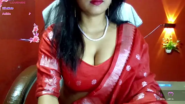 Queenhimanshi online show from 09-22-25, 03:52