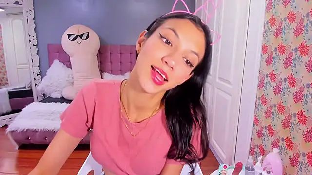 Iris Stone  online show from 12-05-24, 08:00