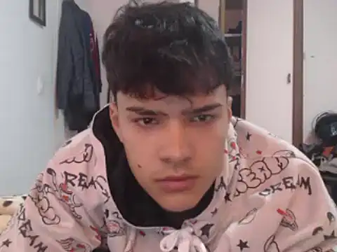Snapshot of masterdaniel88 chatting on 02-12-25, 03:49 masterdaniel88 online show from 02-12-25, 03:49