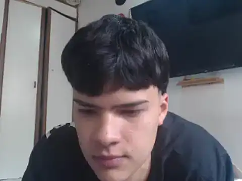 Snapshot of masterdaniel88 chatting on 03-04-25, 01:38 masterdaniel88 online show from 03-04-25, 01:38