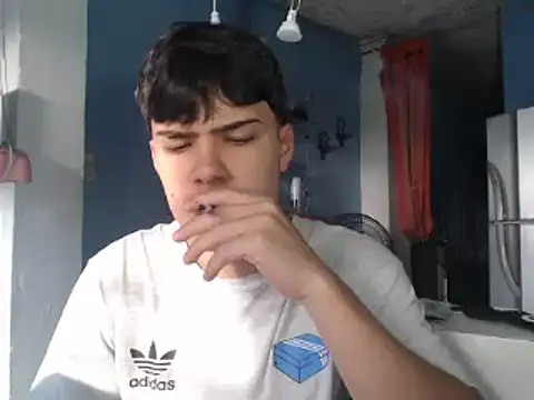 Snapshot of masterdaniel88 chatting on 03-08-25, 10:02 masterdaniel88 online show from 03-08-25, 10:02