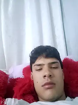 Snapshot of masterdaniel88 chatting on 03-09-25, 05:49 masterdaniel88 online show from 03-09-25, 05:49