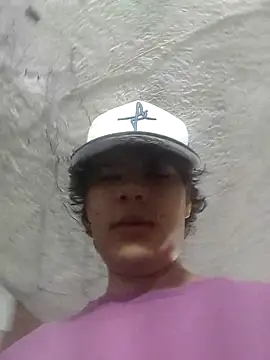 Snapshot of masterdaniel88 chatting on 07-12-26, 03:14 masterdaniel88 online show from 07-12-26, 03:14