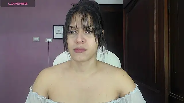 Luciana Ortiz1 online show from 03-03-25, 03:09