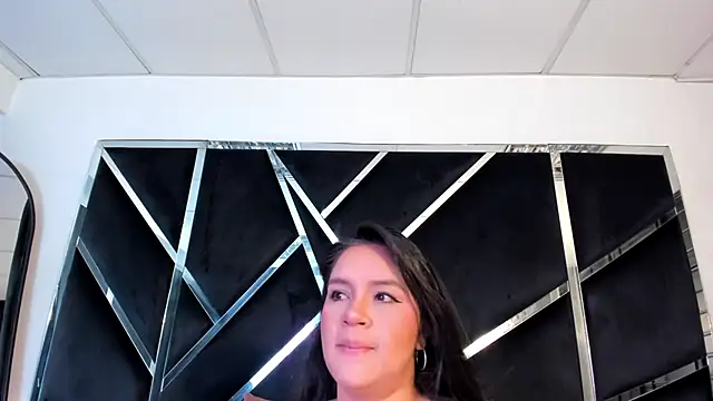 Ivanna18 x online show from 10-26-25, 03:56