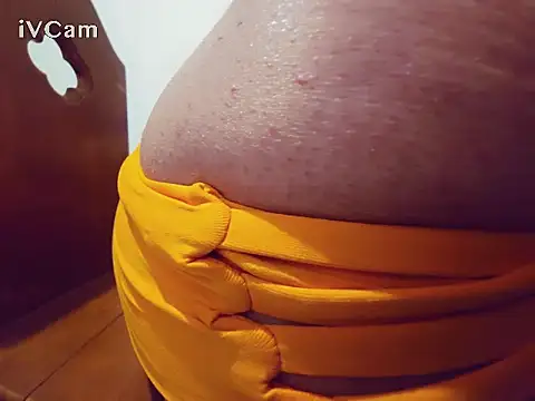 Snapshot of Comandante1000 chatting on 09-20-25, 12:55 Comandante1000 online show from 09-20-25, 12:55