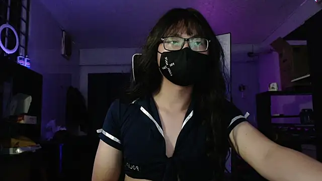 Erin Song online show from 02-12-25, 01:48