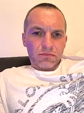 AttractiveSilk5 online show from 03-08-26, 07:01