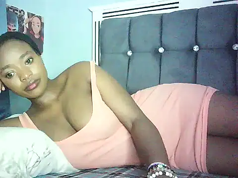 Cryaluna online show from 03-30-26, 09:21