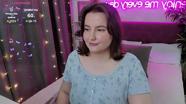 FeralPeach online show from 10-24-25, 05:37