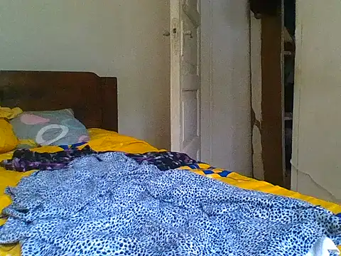 Snapshot of sherry_anne chatting on 01-12-26, 05:23 sherry anne online show from 01-12-26, 05:23