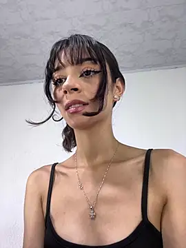 Snapshot of Soy_Ania_Sweet chatting on 05-12-26, 01:58 Soy Ania Sweet online show from 05-12-26, 01:58