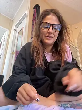 Snapshot of SafeinouterSpace chatting on 09-12-25, 06:08 SafeinouterSpace online show from 09-12-25, 06:08