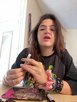 Snapshot of SafeinouterSpace chatting on 09-16-25, 03:35 SafeinouterSpace online show from 09-16-25, 03:35